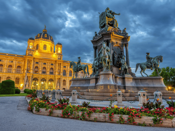 Evening lights on Vienna’s iconic Maria Theresa Square – DMC in Austria guided visits