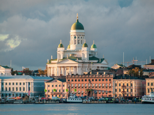 DMC in Finland guides you to iconic sites like Helsinki Cathedral for culture-rich city experiences.