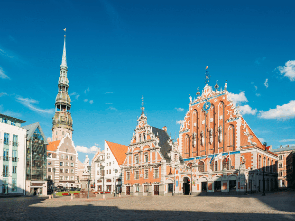 DMC in Latvia – House of the Blackheads and St. Peter’s Church, a top attraction in Riga.