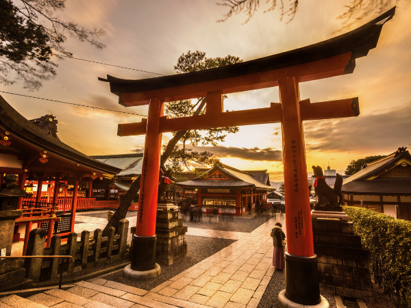 DMC Japan Fushimi Inari Taisha Shrine in Kyoto